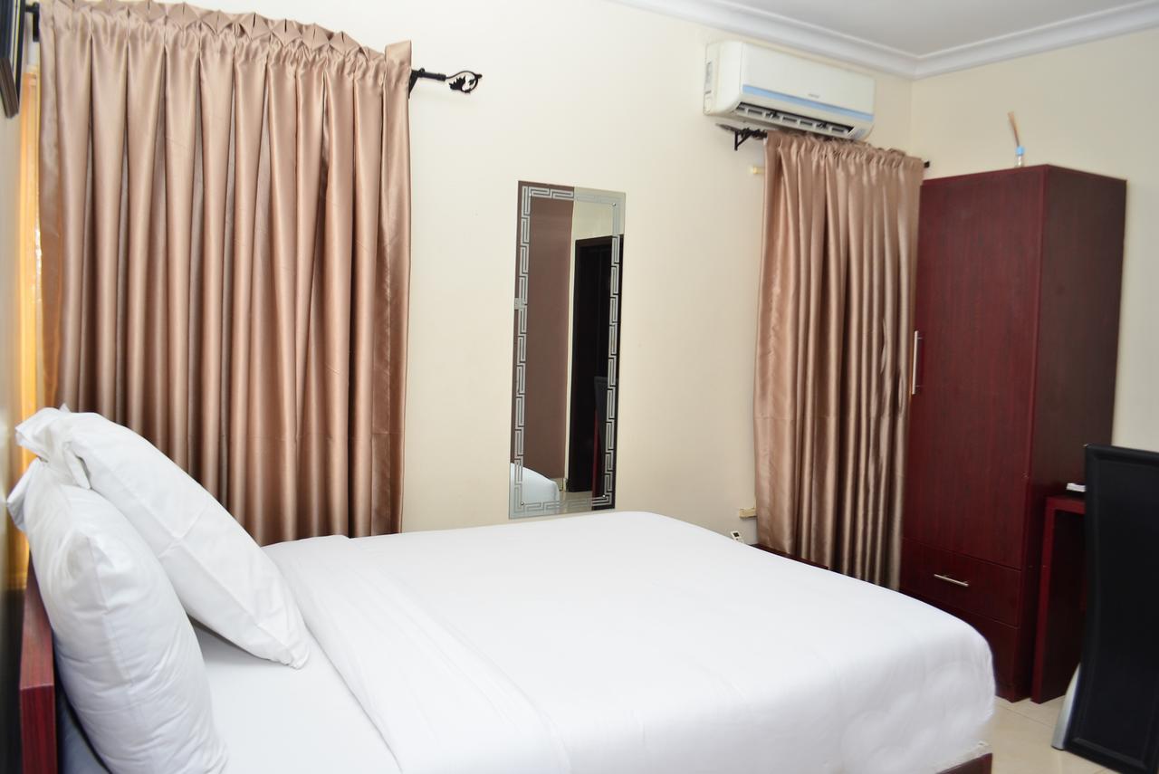 De Rigg Place - Alaka Estate, Surulere ลากอส ภายนอก รูปภาพ