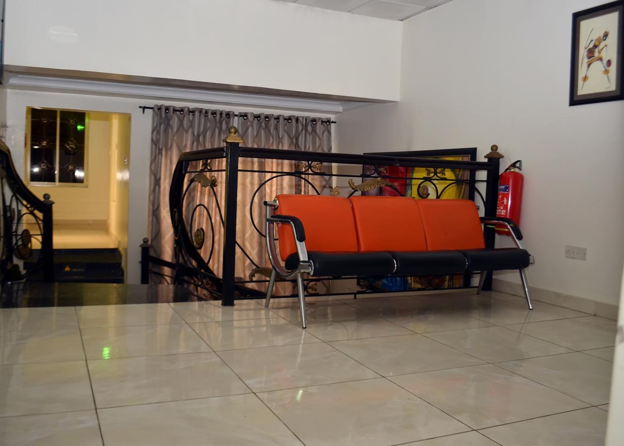 De Rigg Place - Alaka Estate, Surulere ลากอส ภายนอก รูปภาพ